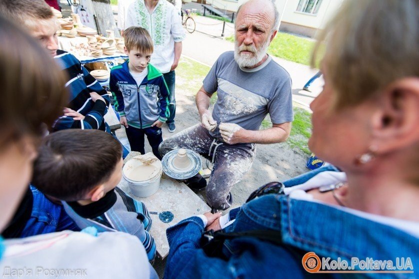 Куди втік мер, першотравень з 