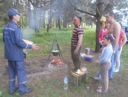 Рятувальники нагадують полтавцям про небезпеку пожеж у лісах