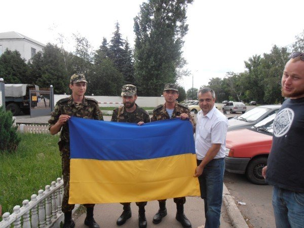 Полтавський Автомайдан з’їздив на Схід України аби допомоги військовим