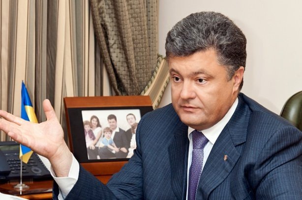 Президент зобов’язав керівників областей піклуватися про родини загиблих вояків