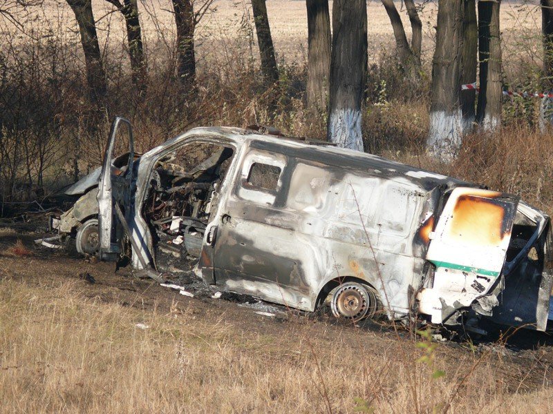 Полтавські міліціонери просять водіїв допомогти затримати злочинців, які напали на інкасаторське авто