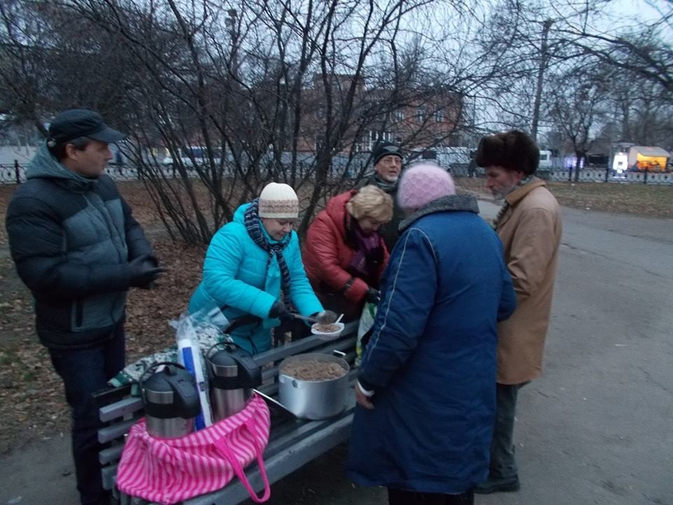 Для безхатьків у Полтаві організували гаряче харчування