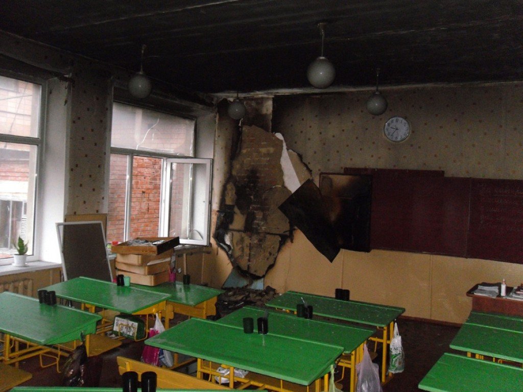 Пожежа у школі Полтавського району: евакуювали 60 дітей