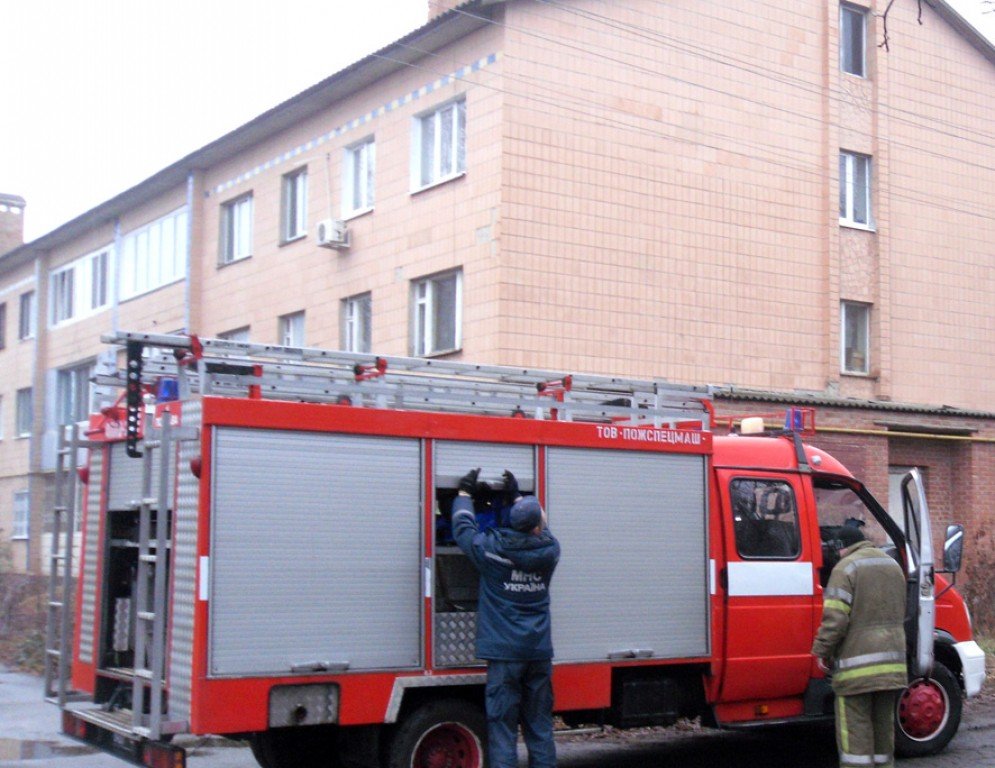 Пожежа у школі Полтавського району: евакуювали 60 дітей
