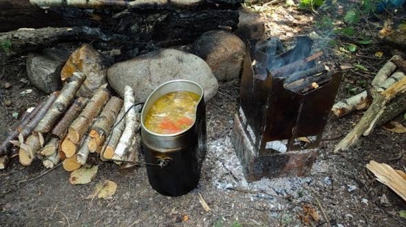 Винахідник з Полтавщини придумав свічки для відігріву їжі в АТО