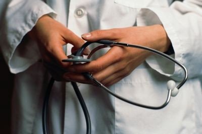 Двох полтавських лікарів звинувачують у хабарництві