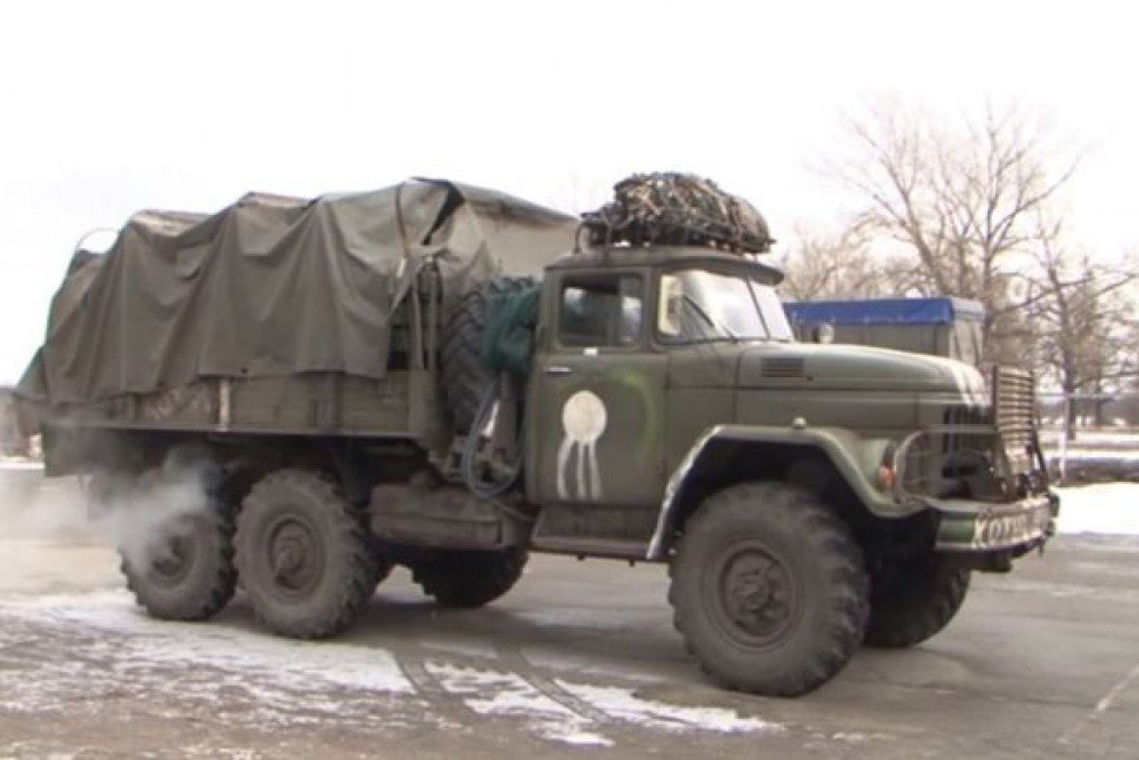 Кременчуцькі волонтери відремонтують та вдосконалять військову вантажівку