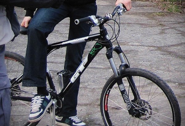 У Полтаві велосипедист-любитель затримав велосипедиста-крадія
