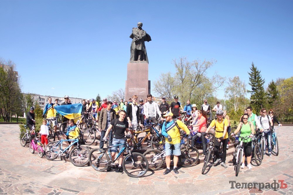 У Кременчуці пройшов велопробіг на захист графіті Шевченка
