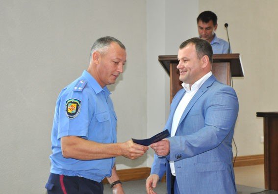 Майже півтори сотні полтавських правоохоронців отримали посвідчення учасників бойових дій