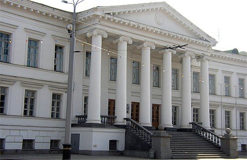 Полтавська міська рада – єдина в Україні, не каже, хто з депутатів прогулює сесії
