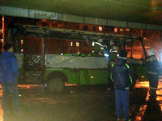 Пожежа пасажирського автобуса в Полтаві: у поліції розповіли, яка версія не підтвердилась