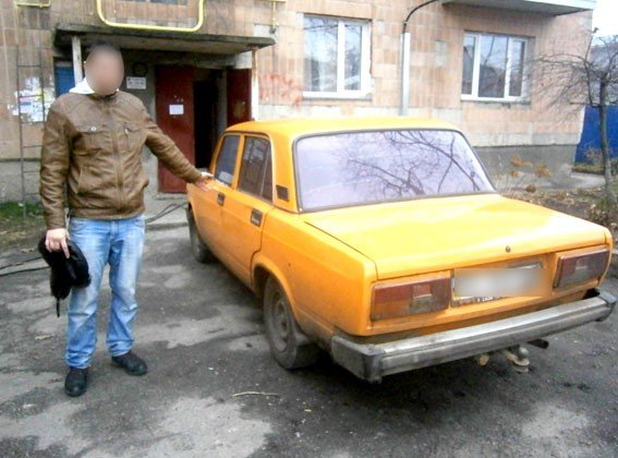 Спіймали злодіїв, які обікрали у Пирятинському районі щонайменше 8 автівок