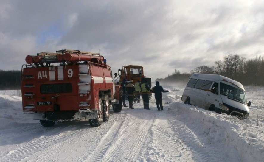 Полтавські рятувальники витягли із заметів понад півтисячі авто