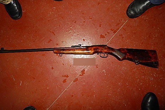У мешканця Миргорода поліція вилучила гвинтівку та набої до неї
