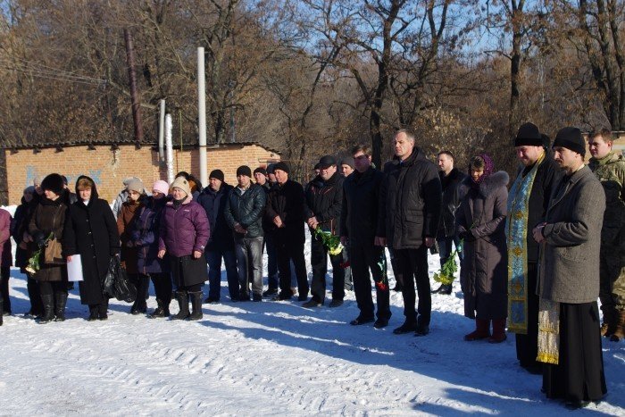 Ще одному захиснику України встановили меморіальну дошку на Полтавщині