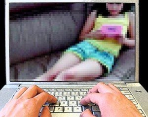 У Кременчуці чоловіка затримали за дитячу порнографію