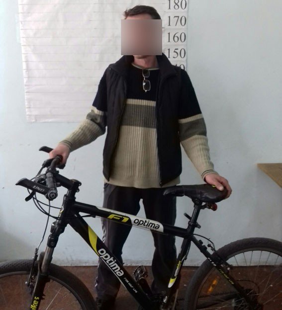 На Полтавщині чоловік скоїв низку крадіжок велосипедів