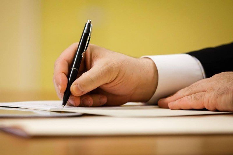 Порошенко підписав закон на захист пенсіонерів