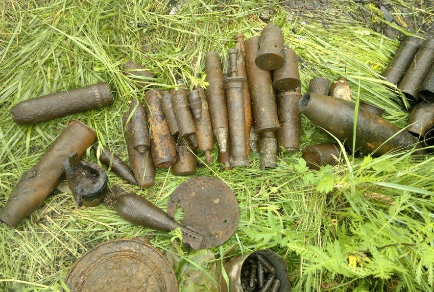 На Полтавщині піротехніки знешкодили 44 одиниці боєприпасів