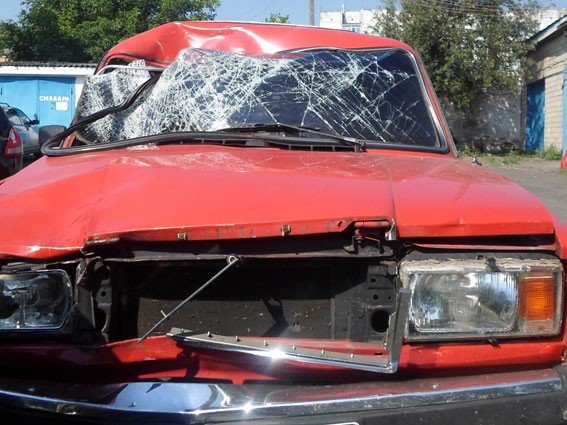 ДТП на Полтавщині: водії легковика збив двох пішоходів