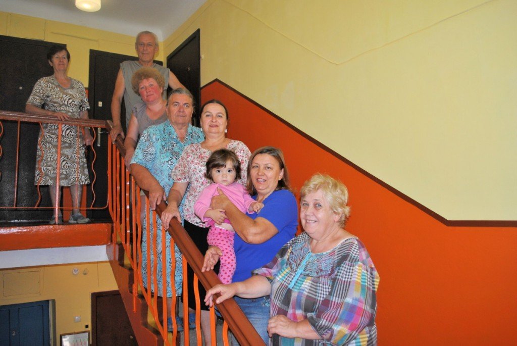 Завдяки участі у Толоці, мешканці будинку на Євгена Сверстюка, 35 отримали нові вікна