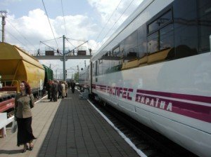 За полтавськими потягами будуть слідкувати із супутників. Фото із сайту www.uz.gov.ua