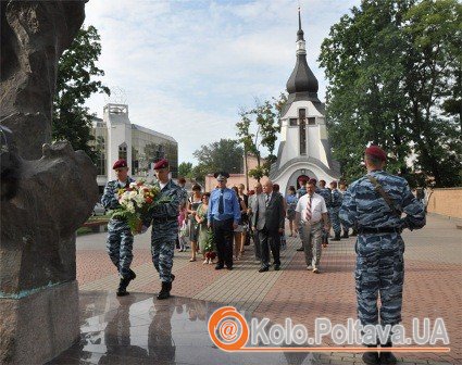 Вшанування пам'яті загиблих під час виконання службових обов'язків правоохоронців. Фото mia-pl.gov.ua