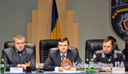 Едуард Федосов (перший справа) не збирається робити кадрових змін в УМВС області, фото mia-pl.gov.ua,