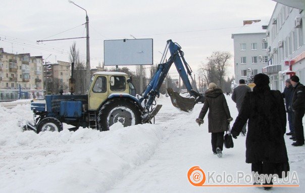 Уранці полтавці не нервувались через засніжені вулиці. Фото Ніни Король