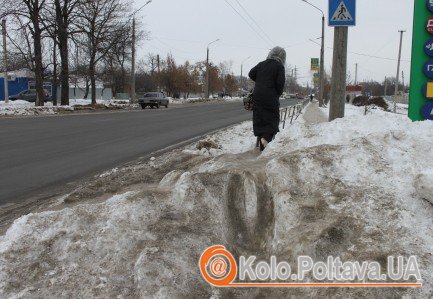 Доріжка до зупинки "Промбаза"