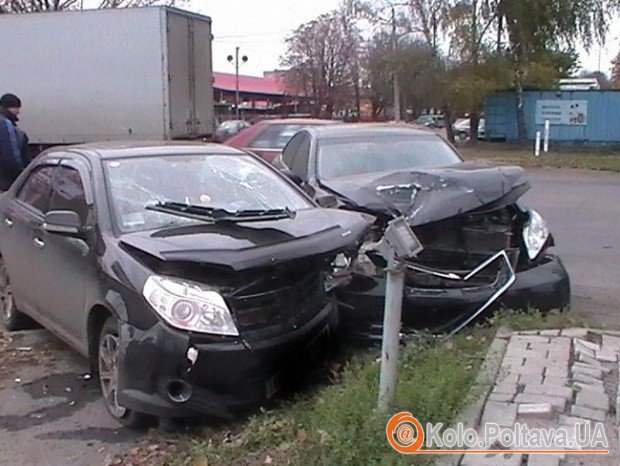 У ДТП постраждало двоє людей. фото mia-pl.gov.ua (3 шт)