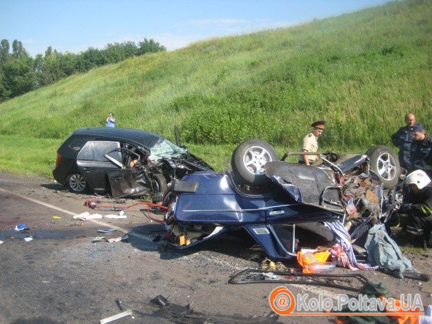 Водія КІА з численними травмами госпіталізували