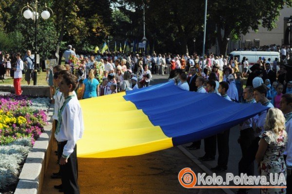 Колона налічувала кілька сотень людей. Фото Ольги Матвієнко