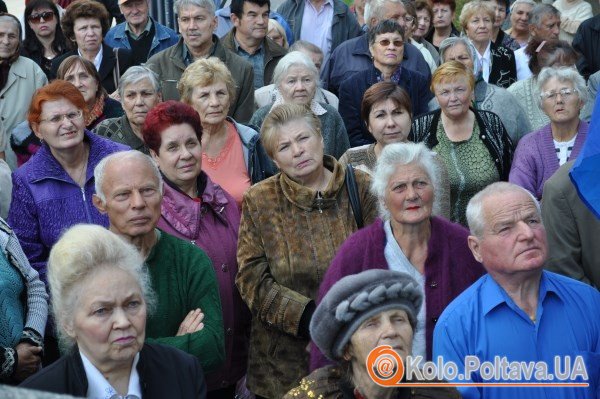 Полтавці знову мітингують проти підняття тарифів. Фото Ольги Матвієнко