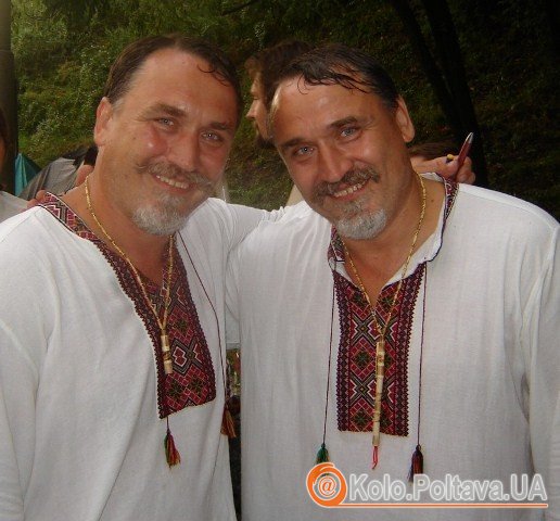 Найвідоміші талановиті близнюки України. Фото ridnamoda.com.ua