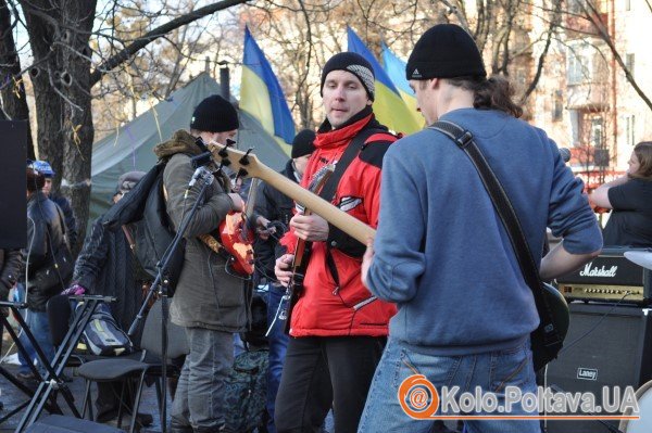 Рок-концерт на Євромайдані у Полтаві