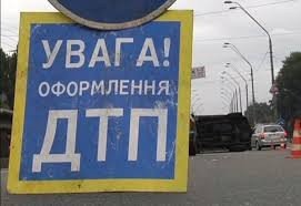 ДТП на Полтавщині: у Великих Сорочинцях перекинувся автомобіль (+карта)