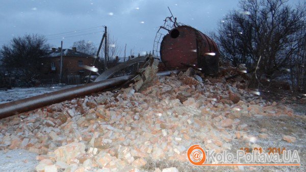 Під Полтавою в Біологічному, де впала водонапірна  башта, відновили водопостачання