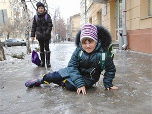 У Полтаві ожеледиця: як уберегтись від травмування