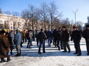 Полтавські євромайданівці вимагають пустити в ефір перемовини з Удовіченком