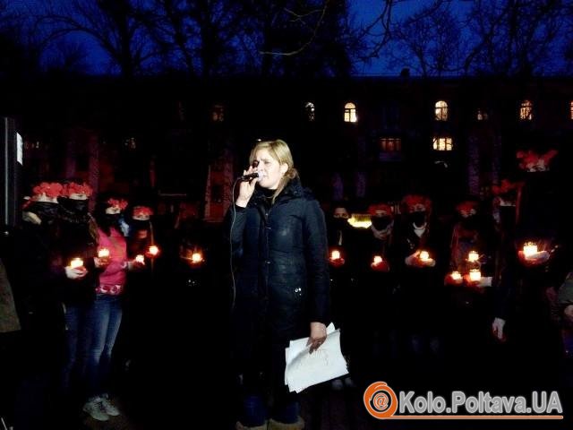 Мітингувальники вшановують загиблих у Києві. фото Ольги Матвієнко