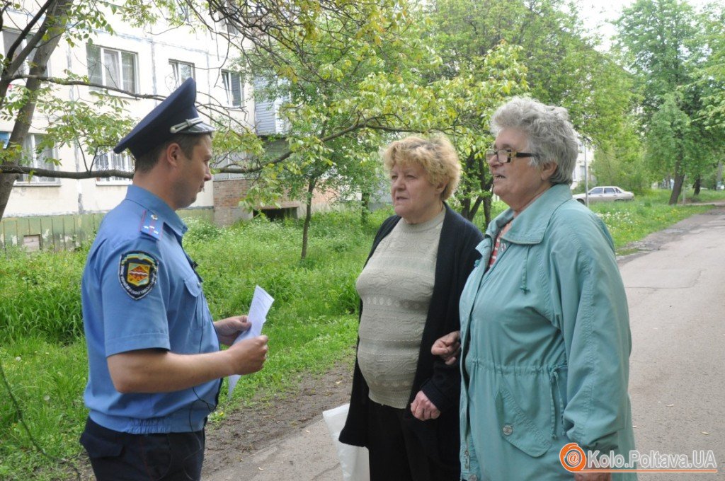 У Полтаві дільничний інспектор міліції розповів про боротьбу із самогонниками та домашніми тиранами