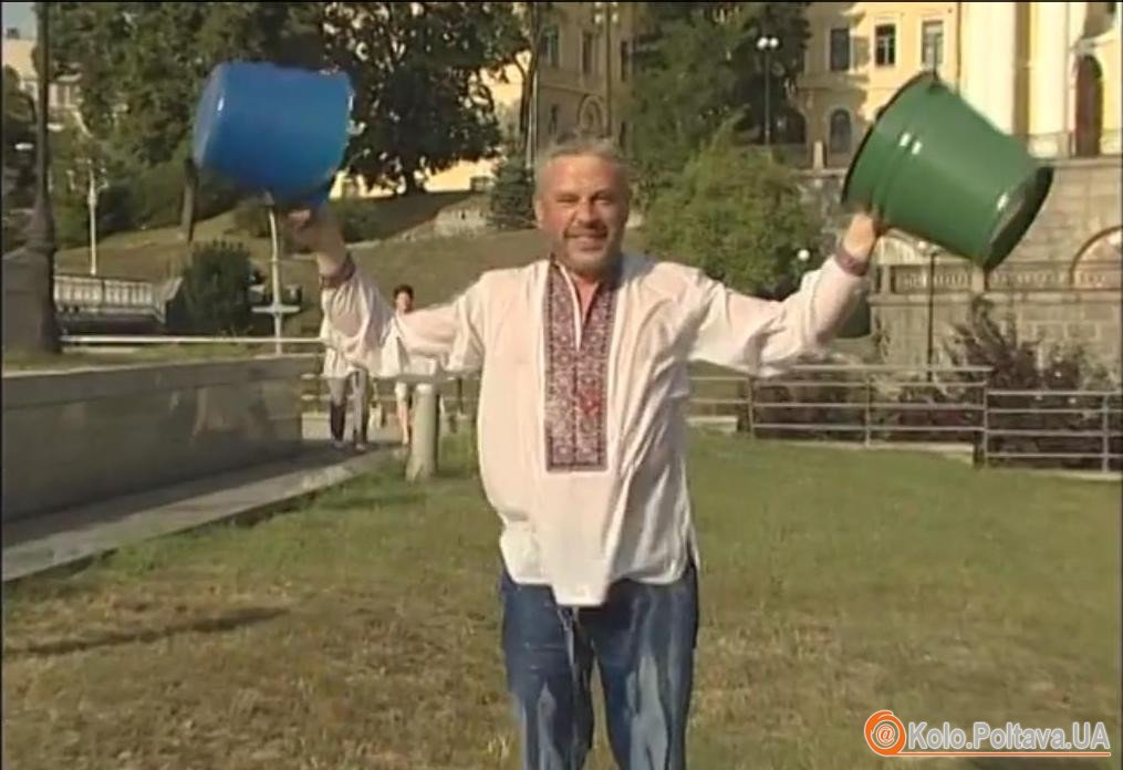 Нардеп Бублик вилив на себе холодну воду і кинув виклик Бугайчуку (відео)