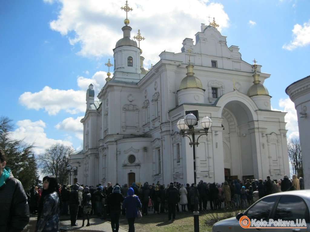 Полтавці святкують Вербну неділю