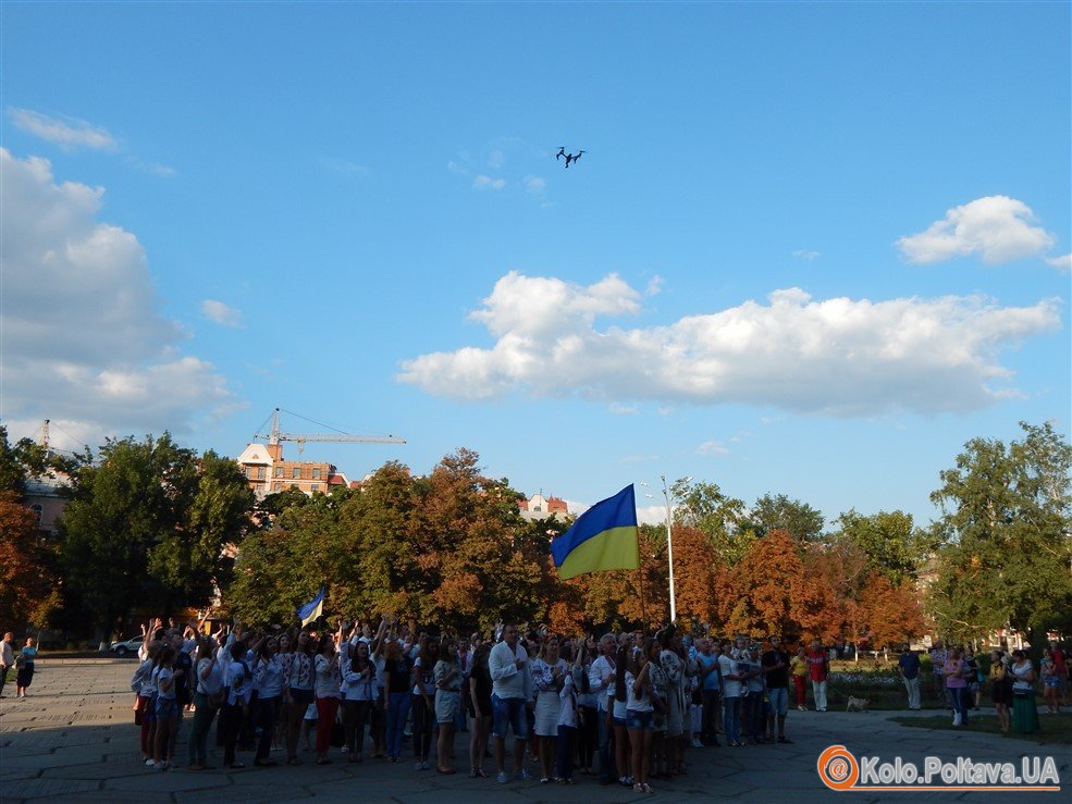 Живий тризуб Полтави став першим на Лівобережній Україні (фото)