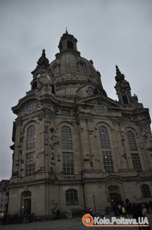 церква примирення у Дрездені Фраункірхе