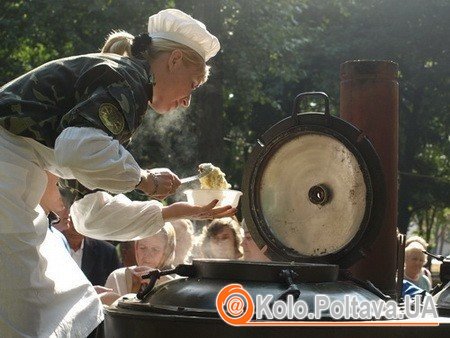 У Полтаві у день вшанування воїнів-інтернаціоналістів роздадуть 240 кілограмів каші