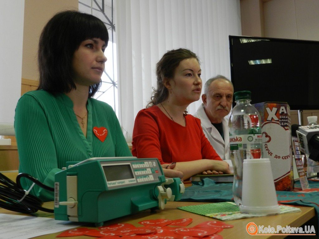 Полтавській дитячій лікарні подарували нове медобладнання та розповіли, як відрізнити волонтера від шахрая (фото)