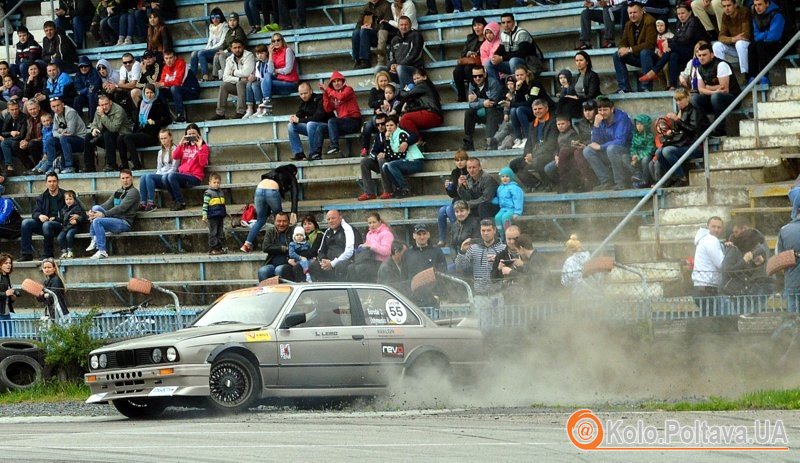 У Полтаві проходять гонки автомобілів з часом